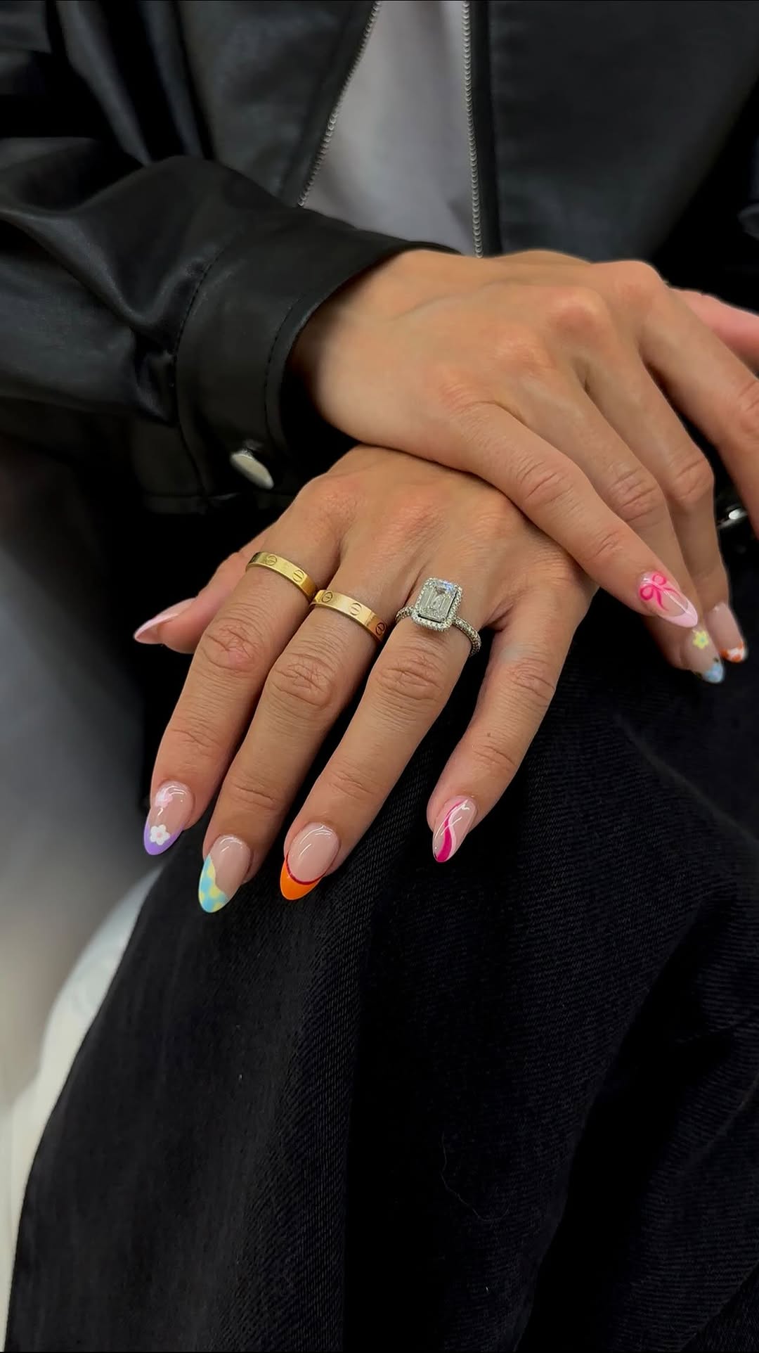 Summer starts at the tips โจ๐๐
gel x activated! I was envisioning fun, summery, colorful nailsโand @nails.by.jennyp understood the assignment!
Medium almond perfection โจ From high end products to the sweetest employees @latelierbeautyandspa is my one stop beauty sanctuary!
#nailday #gelx #summernails #nailinspo #almondnails #yvrnails