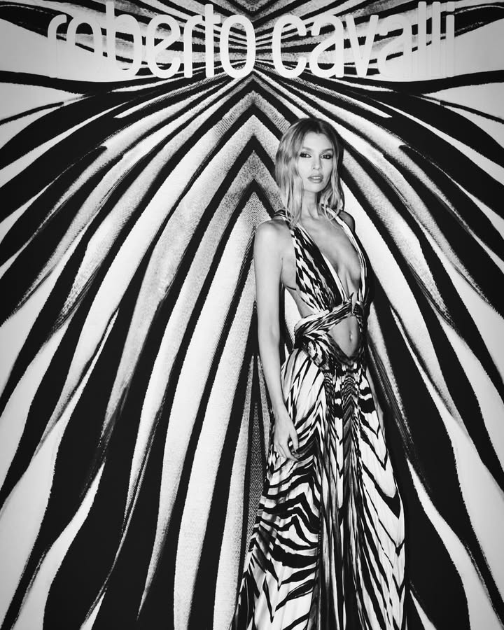 @roberto_cavalli 🖤
