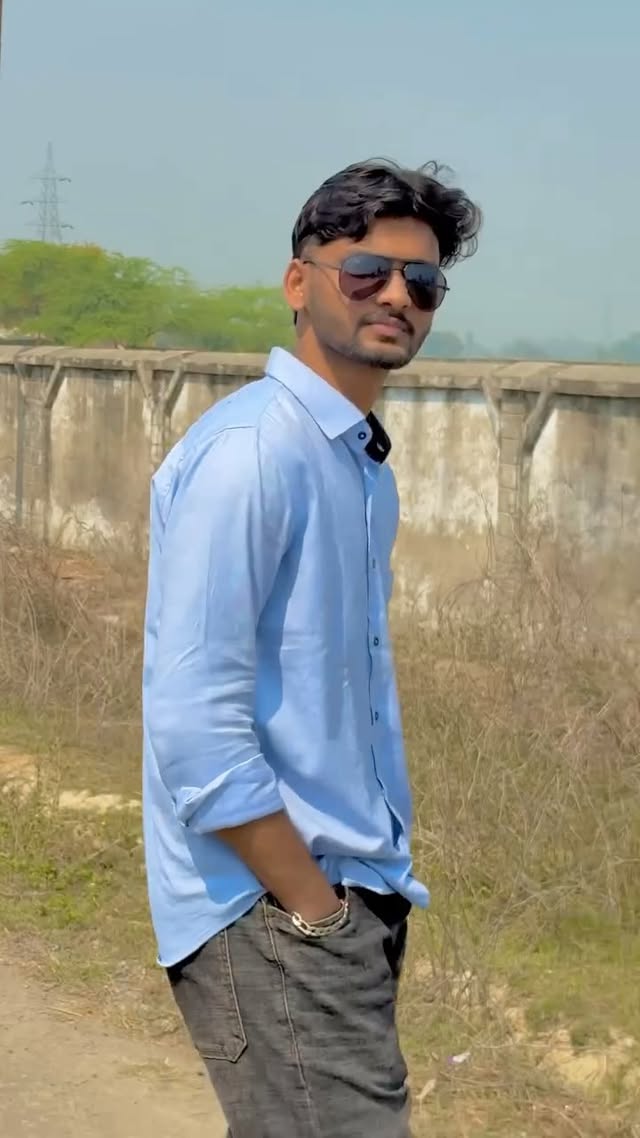 Zarre Zarre me tuu ! 🫵🏻
#i_m_umang_50m #viralpost #likesforlike #explorepage #instalike #reelitfeelit #arijitsingh