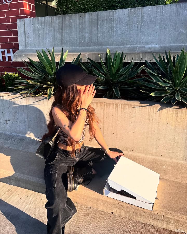 I’ll just sit outside the bar and eat my pizza then