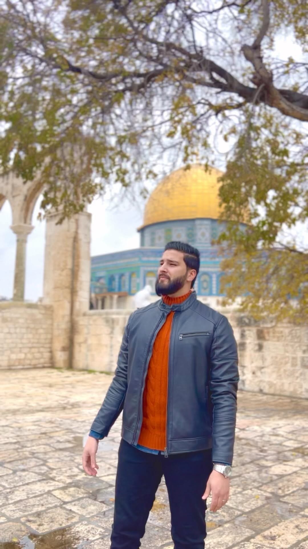 صــــلِّ على أنــوارِ محمــدْ ♥️
#AmeerDana #أمير_دعنا