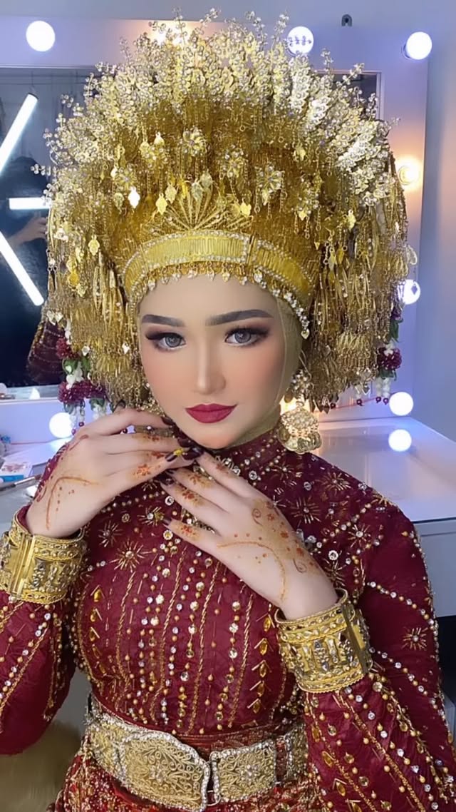 #makeupartist #makeuptunangan #makeupnikah #makeupnikahan #makeupnikahaceh #makeupwisuda #makeupwisudabandaaceh #makeuptunangan #makeupnikah #makeupnikahbandaaceh #adataceh #makeupresepsi #makeupresepsibandaaceh #makeupbandaaceh #makeupnatural #makeupbarbie #pelaminan #pelaminanaceh #unsyiah #hantarannikah #hantaranaceh