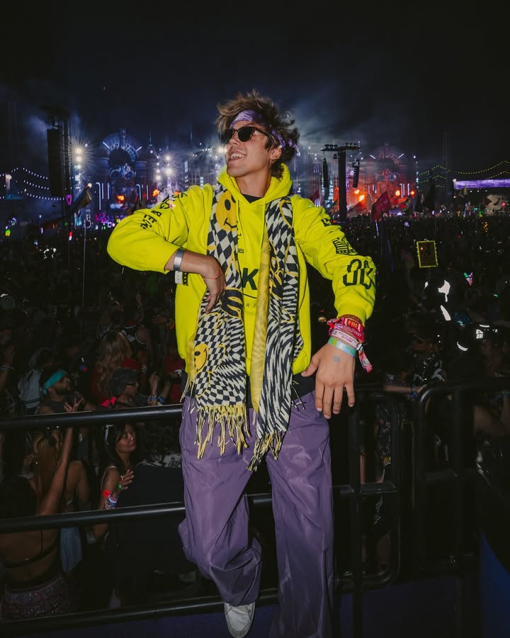 ❤️💜💙EDC 2025!! THANK YOU @pasqualerotella for your consistency and hard work all rooted in LOVE! Truly a loving community you’ve built. I’m inspired more and more every year by you. @edc_lasvegas
📸: @kodastyles
🎥: @camgrne