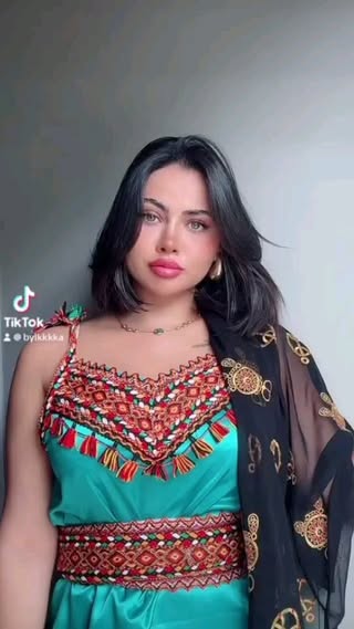 😍👉@diiiiamant__noir
.
.
..
.
.
.
#kabylegirl #kabyle #dz #teamdz #tenuekabyle #telmcen #jijel
#annaba #miss #bylka #algeria #style #fashion #setif #bejaia #tiziouzou #tizi #bouira #boumerdes #beniourtilan #guenzet #Tunisie #الكراكو_الجزائري #حلويات_جزائرية #alger #algerienne #maroco #القفطان_الجزائري #oran