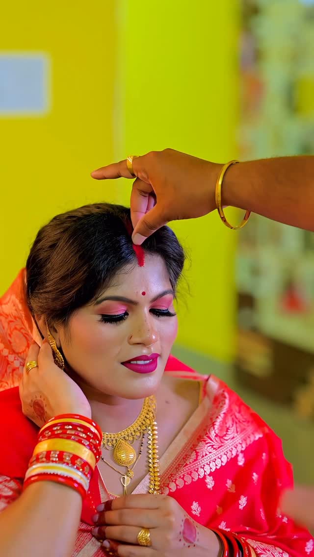 ସାବିତ୍ରୀ ବ୍ରତ SPECIAL VIDEO ❤️😘
Hubby @odiatoka_muna ❤️😘
#instagram #viralvideos #trending
#trendingreels #viral #viralreels
#couplegoals #odiareels #foryou
@instagram
@creators