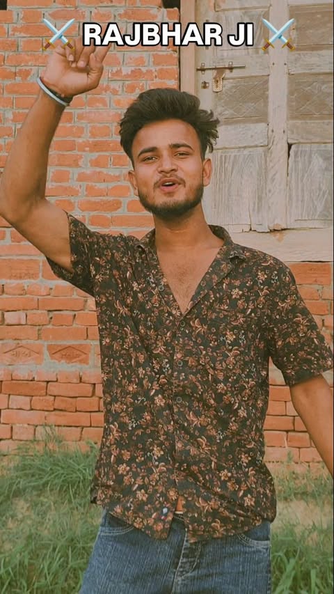 Jatiya Hamar Rajbhar h
#rajbhar
#rajbhar_sarkar
#rajbhar_yuva_sangh
#rajbhar_sarkar💥💥💪👿⚔️
#rajbharbrand
#Rajbharpower