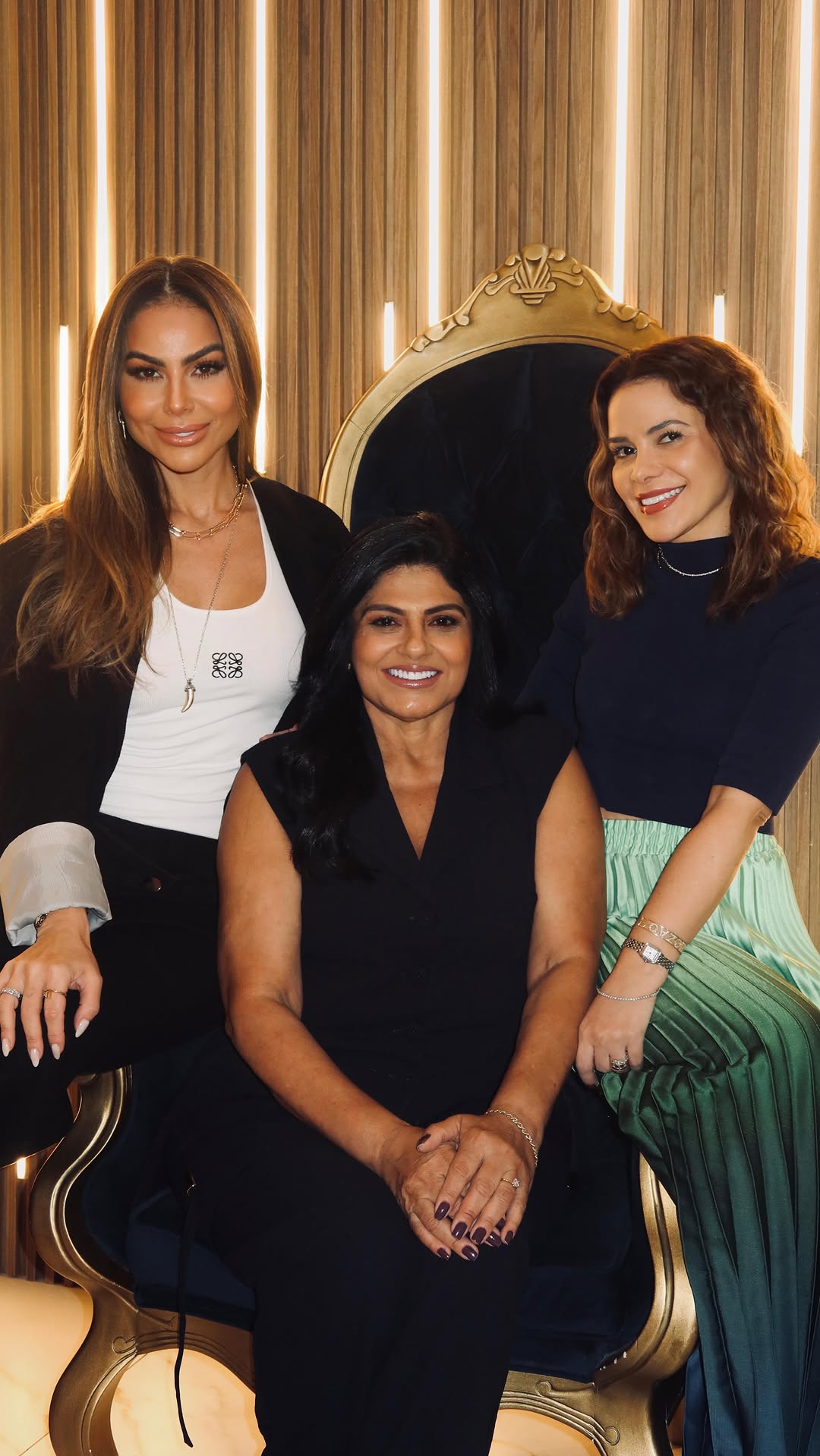 ⭐️ Cuidar da beleza é coisa séria por aqui! Eu e mamãe @eudesalexandrelima seguimos confiando na @dramichelefranca, agora ainda mais, com o Club Regenera Face: Tecnologia, cuidado e resultados reais em cada etapa. Um presente pra quem entende que se cuidar é investir no futuro! ✨ #RegeneraFace @espacomiichelefranca
