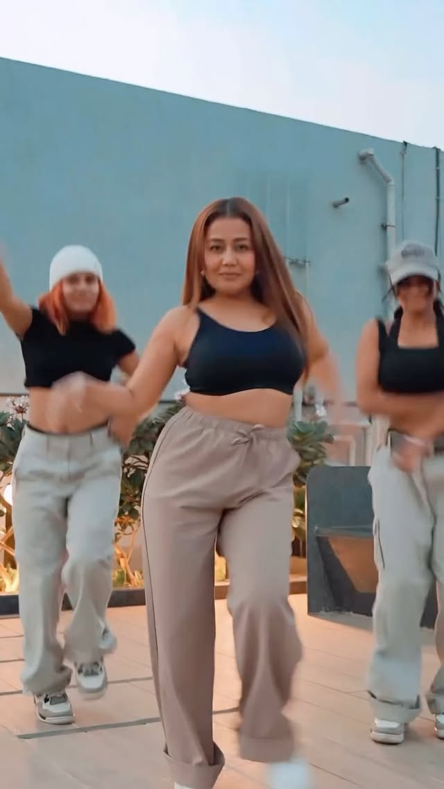 Chlo nacho ❤️
Nehakakkar Dance Moves 💕
#nehakakkar #nehupreet #nehudiaries
