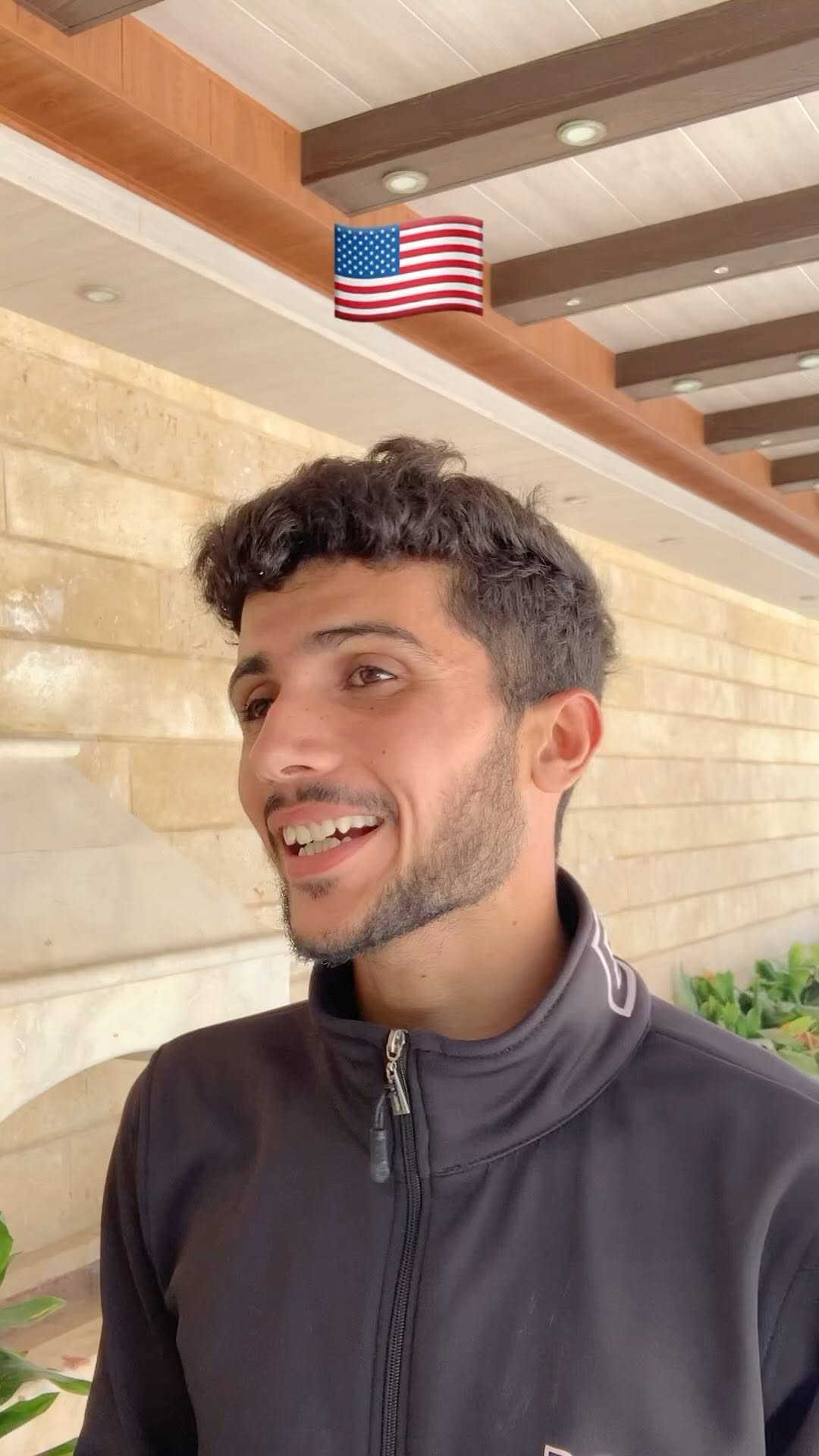 اذا الاجنبي بفكر يتعلم عربي 😂 شو بتحكوا للشخص الـ single بلهجتكم
#سنغل #لهجات #امريكي #مصري #اردني #فلسطيني #لبناني #عماني #سعودي #يمني #ليبي #جزائري #تونسي #سوري #سوداني #عراقي #مغربي #موريتاني #اكسبلور_explore