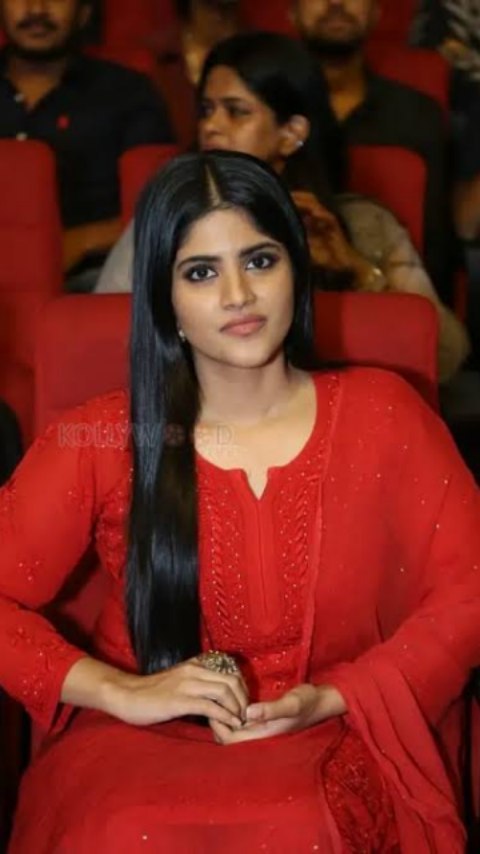 I am your big fan @meghaakash mam โค๏ธ
.
.
.#ravanasura #rajarajachora #premadesam #premadesammovie #enpt #ennainokipaayumthota #maruvarthaipesathey #meghaakashโค๏ธ #mazhaipidikathamanithan #meghaakashfp #meghaakashgallery #meghaakash๐ #meghaakash #meghaakashofficial #meghaakashgirlfc #aliabhatt #actress #kollywood #chellammachellamma #veyyinokka #chalmohanranga #raviteja #photooftheday #picoftheday #rashmikamandanna #nazriya #liemovie #singleshankarumsmartphonesimranum @bindu_akash @sreyaakaladharan @meghaakash @swetakaladharan @anitajayaprakash
