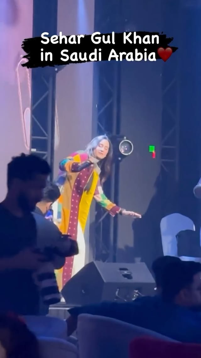Kesi Teri Khudgharzi live with JEDDAHโs people ๐๐ป