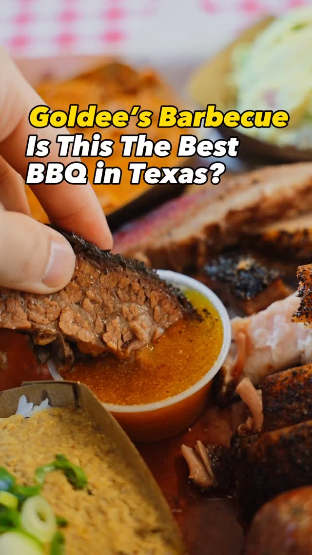 Is this the best BBQ in Texas 🥩😮💨? Located in Fort Worth, Goldee’s Barbecue absolutely lives up to the hype. The brisket was probably some of the best I’ve had—perfectly seasoned & tender. The pork belly literally melted in my mouth, and it came with a housemade peach sauce…it’s so good that I want to dip everything in it lol. The pork hash with rice, the crunchy kale & cabbage slaw—everything was on point. I love how balanced the meal felt too. Tons of solid sides like cheese grits and Texas beans, so you’re not overwhelmed by just meat on meat. And don’t skip dessert—the bread pudding is a must.
📍: @goldeesbbq (Fort Worth, TX)
🥩: Brisket + Pork Belly
🍑: Peach Sauce
🍚: Pork Hash with Rice
🥬: Kale & Cabbage Slaw
🧀: Cheese Grits & Texas Beans
🍞: Bread Pudding
👇🏼 TAG SOMEONE TO GO WITH YOU!