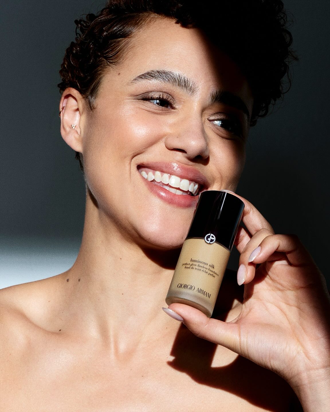 Loved shooting with @armanibeauty for the iconic Luminous Silk Foundation. I’m ready for my close up 🎥💁🏽♀️⭐️ #Armanibeauty
#Makeup
@jamesbrodribb @solvesundsbostudio