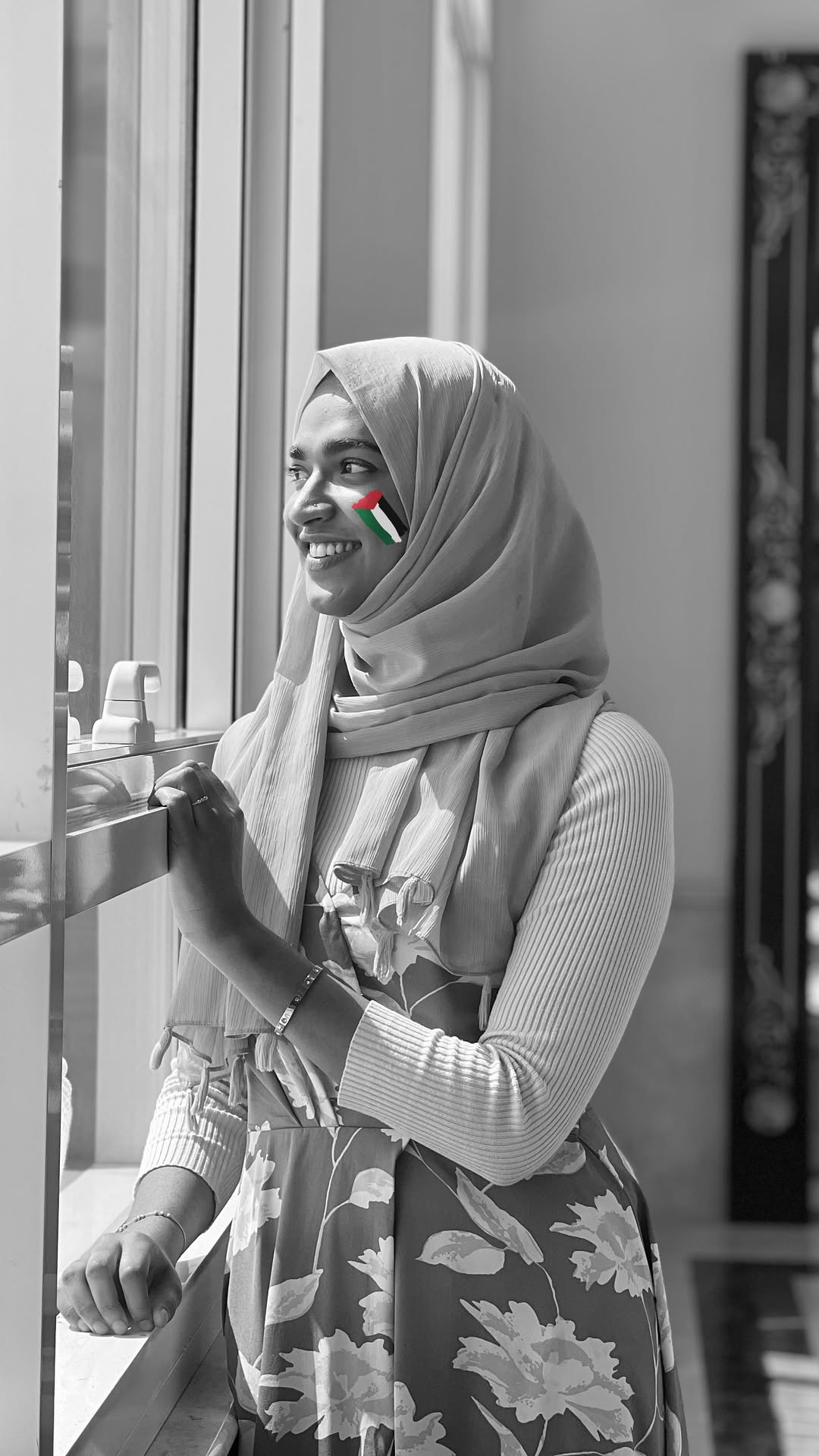 أهذا سلام ؟ 😔💔
فلما الســـــلام
ونظرة تؤلم قلبي في المنــــام
كلام بعد كلام
وعين تنزف ماء
في فضاء بين فضاء
لا مكان له في الوجود
لما لااااااا
لما لالا لا لا لا لا لا
لما لاااا
لما لالا لا لا لا لا لا
لما لاااا
لما لالا لا لا لا لا لا
لما لاااا
لما لالا لا لا لا لا لا
Original song credits : @solomkj
#palestine #gaza #gazaunderattack #genocide #muslim #humanity #christianity #world #peace #nowar #peaceful #peacefulworld #istandwithpalestine #فلسطين🇵🇸 #فلسطين #stopgenocide #phalestine🇸🇩 #phalestine #phalestinelivesmatter #phalestinewillbefree #livesmatter #arabs #reels #reelsinstagram #artistsoninstagram