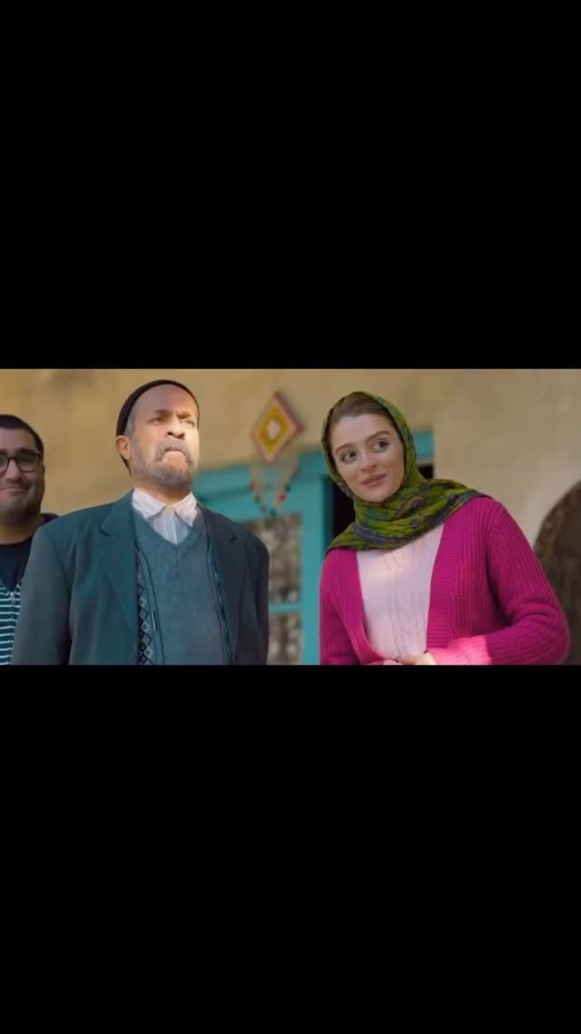 🎥
رونمایی از تیزر جدید «خجالت نکش ۲»
.
همزمان با استقبال مخاطبان از فیلم «خجالت نکش ۲» با نام «جدایی قنبر از صنم» به کارگردانی رضا مقصودی و تهیه کنندگی امیر پروین حسینی، تیزر جدید این فیلم رونمایی شد.
.
شبنم مقدمی و احمد مهرانفر مانند قسمت قبل، بازیگران اصلی این فیلم هستند و بهاره کیان افشار، بهرنگ علوی، محمد معتضدی، سعید امیرسلیمانی، مجید شهریاری، مازیار مهرگان ،میثاق جمشیدی دیگر بازیگران فیلم هستند.
.
برای تهیه بلیت می توانید هم اکنون به سایت ایران تیک مراجعه کنید.
ساخت تیزر: آرمان مهدی زاده