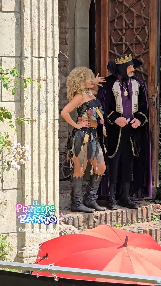 En esta historia hay un espejo mágico, una bruja... ¡y una galán con melena!
Este domingo:
ALBERTANIEVES
8:00 pm
Por Las Estrellas
#ElPrincipeDelBarrio #comedia #humor #serie
