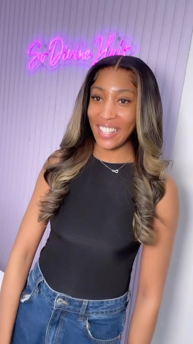That feeling when you just get your hair done💇🏾♀️😍 #frontalwig #hdfrontal #blondehair #blondehighlights