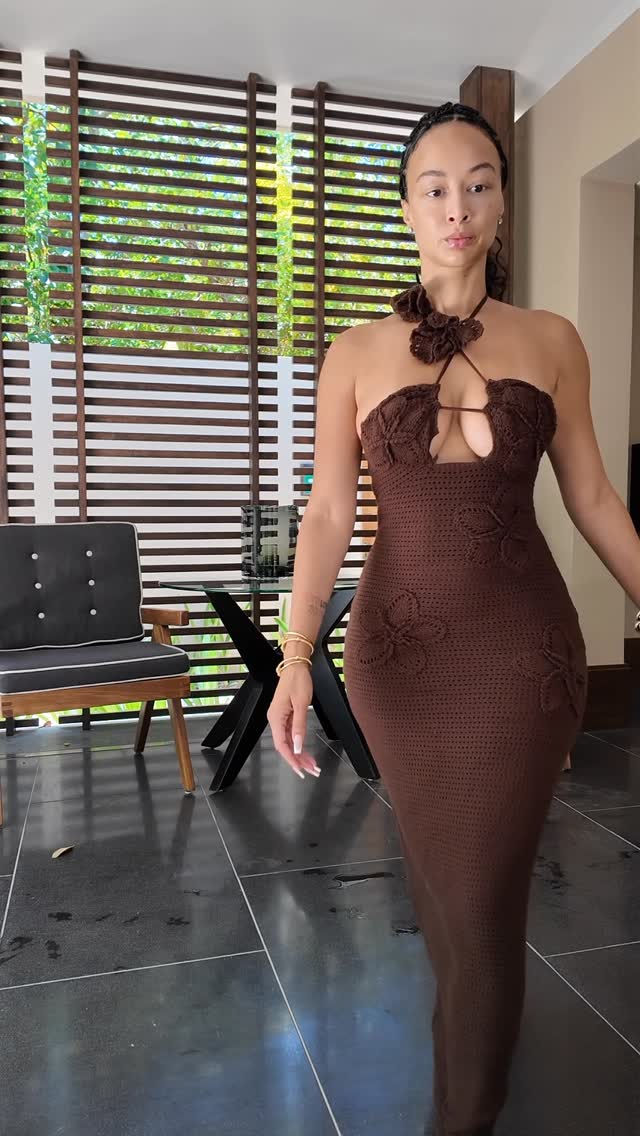 Brown or brown? Hurry up I can’t decide!! @FashionNova