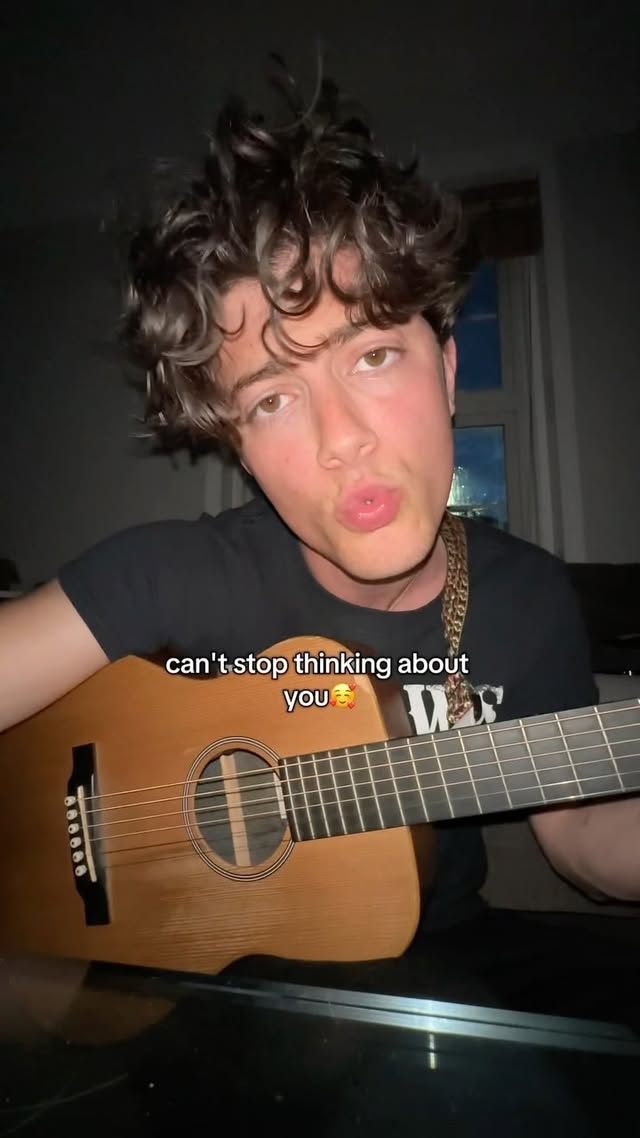 accidentally in love❤️
#reels #accidentallyinlove #cover #singing #explorepage