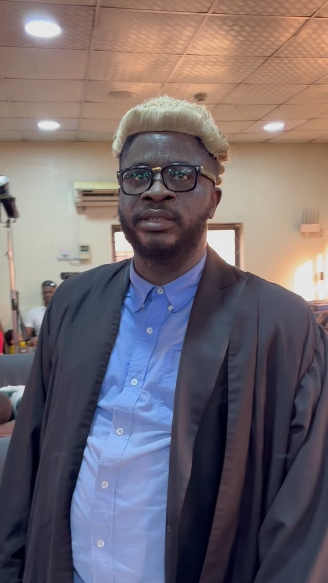 I don’t know why my client is crying but I guess it’s Tears of Joy 😂 she This is Pro-Bono o… Now imagine if you pay me … Book Me today!
#CaseFilesComingSoon #BarristerCraze