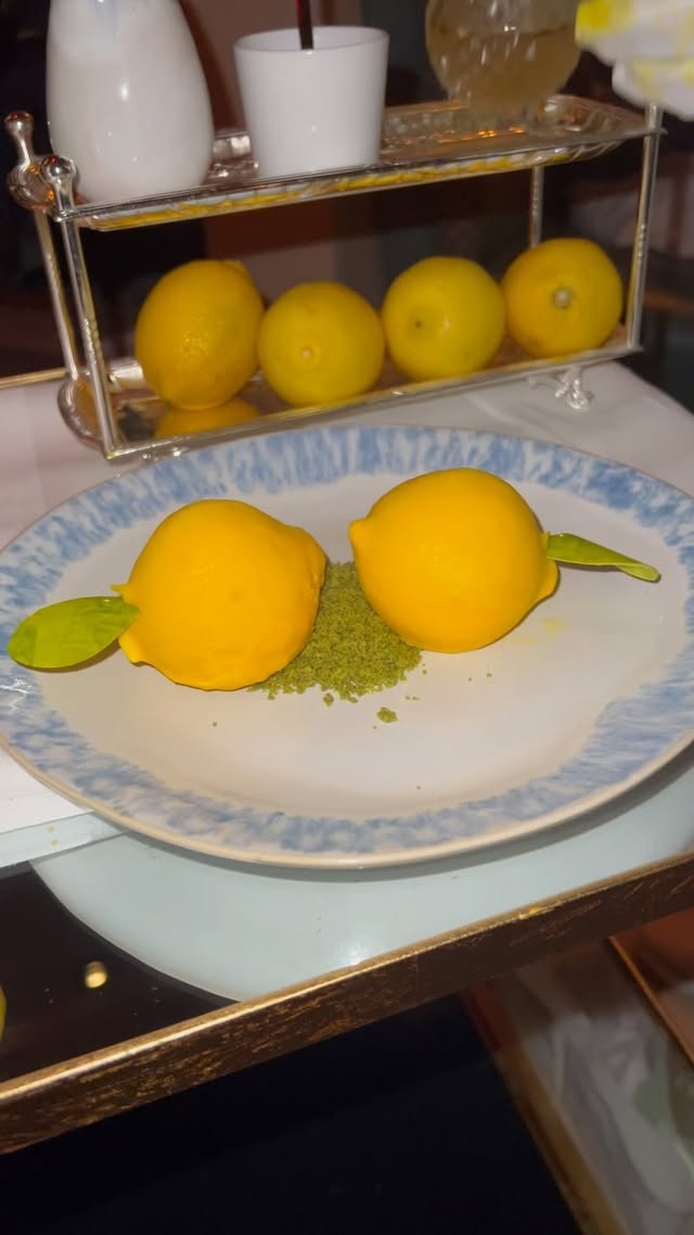 Casadonna is amazing, my new favorite spot in Miami. If you haven’t tried it yet LMK! #angiesweets in full effect