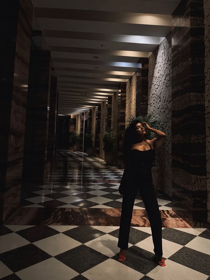 Catching up over dinner at @noxbombay ♥️✨
@westinmumbaipowai @detales_communications
@palak.purswani thanks for the amazing night bro ♥️
#nox #dinner #friends #love #bond #forever
