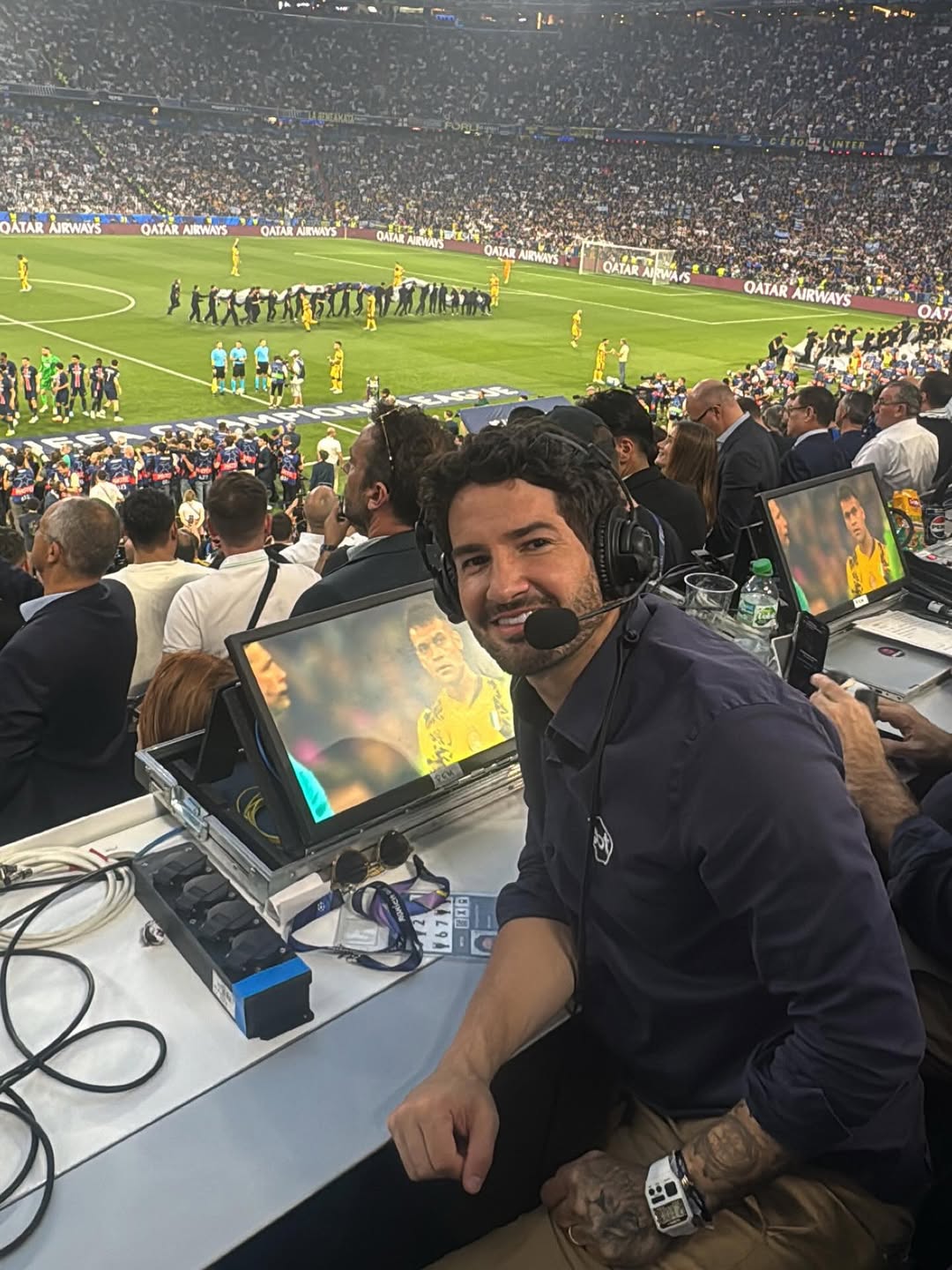 Vai começar!!! @championsleague no @sbt 📍Munich