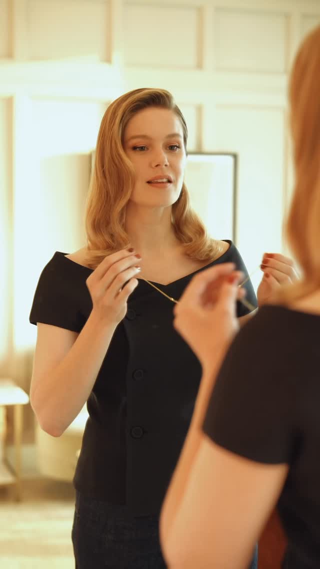 Get ready with @burcubiricik as she prepares to attend an exclusive event celebrating the launch of Rose Star, the new fragrance by @diorbeauty .
Video: @alexlive_17
Management: @mad_solutions @people.talent.management
#DiorBeauty #RoseStar