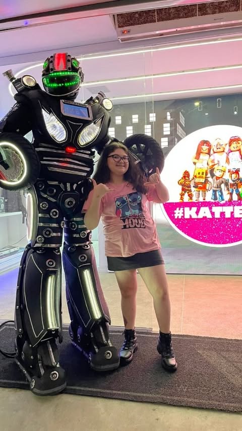 A melhor festa de todos os tempos 🤖
@forceone.store o espaço Gamer mais irado de Santos sob nova direção e todo reformado
E com parceiros de peso @alternativecomunica @baloes.da.bibi @caseiros_da_sol @joymimos @piticas013 e com ele o divertidíssimo Megatron da @robomegasantos 🤖
Já sigam essa galera nas redes sociais e contratem seus serviços 🤖
É sucesso e diversão garantidos em todas as comemorações do seu ciclo famíliar e social 🤖