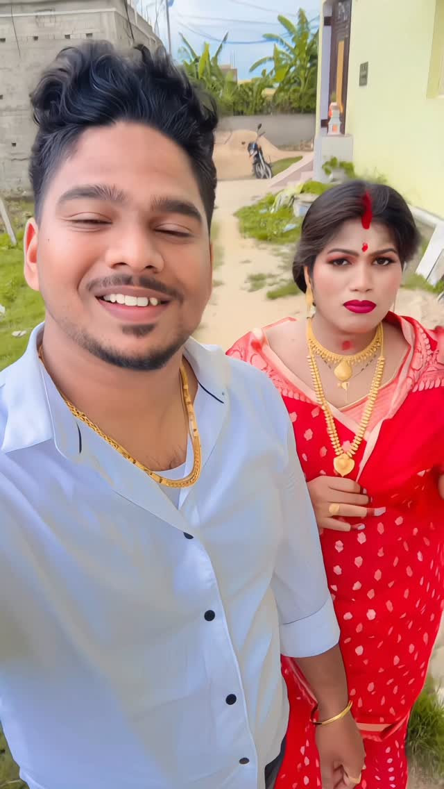 GHARA KU SUNDARA😍🥰 DISHE
W/D HUBBY❤️ @odiatoka_muna ❤️
#instagram #viralvideos #trending
#trendingreels #viral #foryou
#couplegoals #foryoupage #viralreels
@instagram
@creators