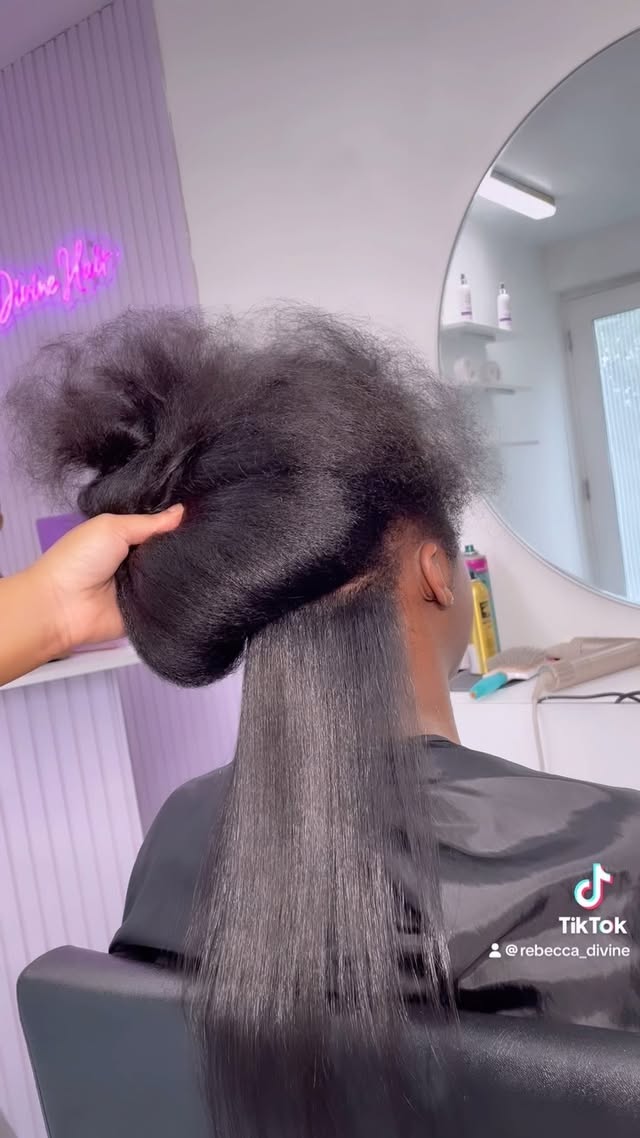 The shine, the health! 😍 steam treatment and trims really help the hair to flourish. You should do this every 3-6 months tops! Gemma’s beautiful hair is going to grow long and healthy with consistency