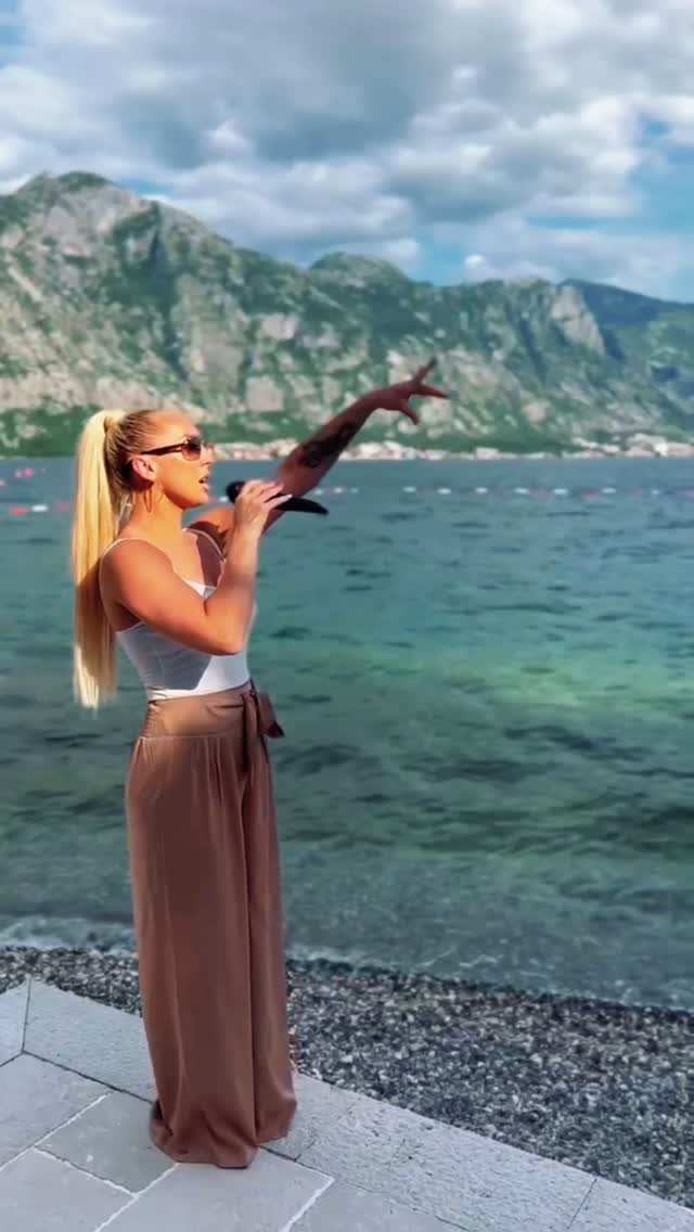 This wedding is one Iโll never forget ๐ค๐ซถ๐ฝ
@disclosure - You & Me (remix) ๐ถ
#sunset #montenegro #mountains #livevocals
To book ๐๐ฝ click the link in my bio ๐
Or
โ๏ธ bookings@abbypvox.com
#music #vocals #vocalist #dj #acoustic #solo #singer #musician #cover #wedding #weddingsinger #events #entertainment #corporate #luxury #luxurywedding #luxuryevent #destinationwedding #destinationweddings
๐Lancashire, Manchester, Cheshire, Lake District, Yorkshire, Wales, Scotland, Ireland, Cotswolds, Somerset, London, Whitby, Scotland, Northwest, Destination, Abroad, Europe
๐ค
events singer | corporate singer | wedding singer | entertainment | private party singer | soloist | duo | trio | wedding | dj singer | vocalist | live vocalist | R&B | soul | house music | 2025 wedding trend | wedding ideas | inspiration | luxury wedding