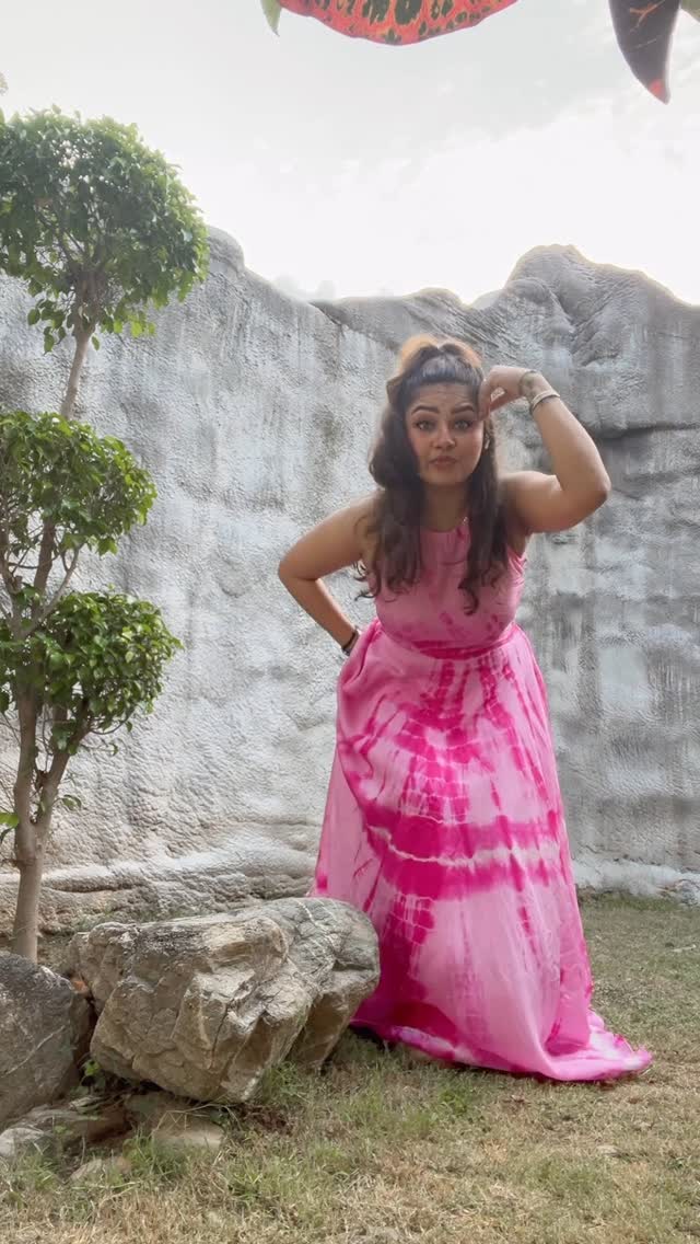 Going with the trend and will make more dance reel. Looks cute na ?