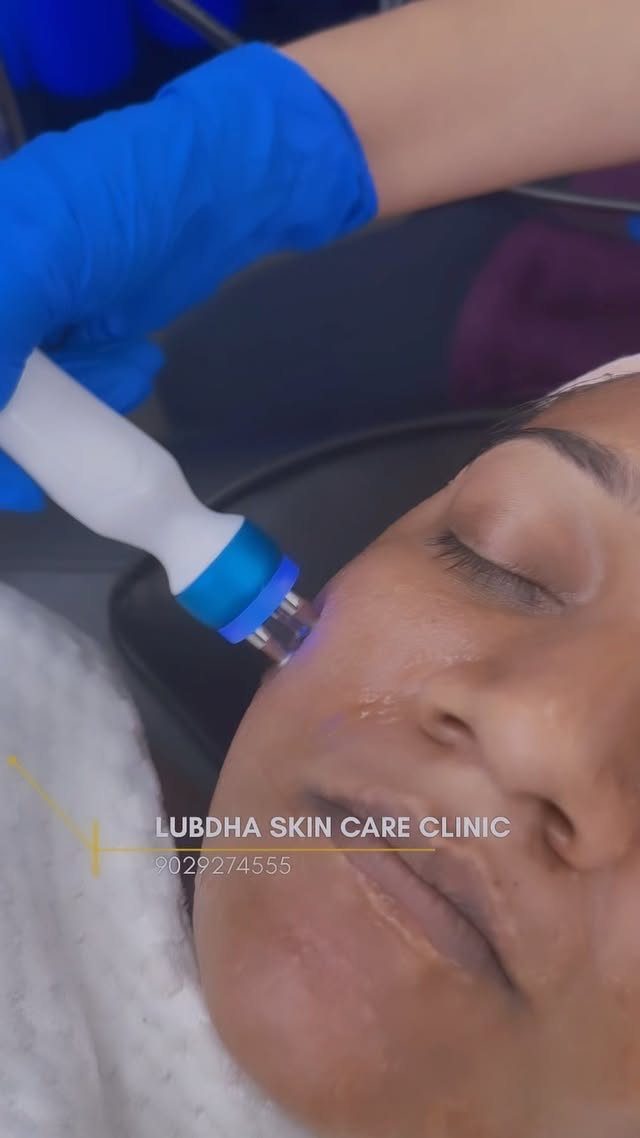 Your booked Facial
DM 9967913766
.
.
#facial #facialtreatment #facials #bbglowtreatment #reelfacial #reelsinstagram #reelsindia #drmanisha #dombivlikar #lubdhaorganics #lubdhaorganics #lubdhaskincare #dombivlikar #haydrafacial #reelkarofeelkaro #mumbaikar