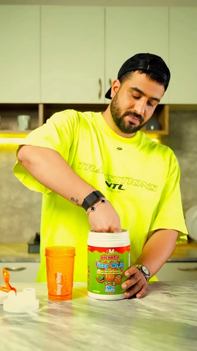 I like my protein like I like my vibe – @fizzywhey is light, juicy, and protein packed😎
Electrolytes + protein? Yes!!
Try it… your gut will thank you later
@bigmuscles_nutrition
#FizzyWhey 💖
💥 24g ultra-clean protein
🚫 0 sugar
🌿 Certified with Clean Label Purity Award
🫧 Light, fizzy & bloat-free
#FizzyWhey #cleanprotein
#popprotein #popshakeperform
#BigMusclesnutrition #unstopit