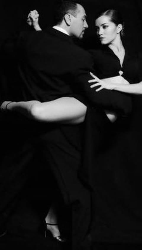 El baile siempre será unos de mis grandes amores. #felizdiadelbailarin 💃🏻
#Elretador #lasestrellasbailanenhoy @yuremrojas @moisesspenaloza @adriandimonte @impablobaez @memotellez_coreografo @cinthya.dom @jennygarciaoficial @chuyrazoor @luisrobertovangardance
#me2025