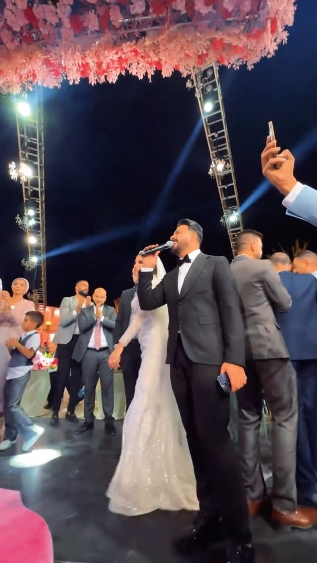للأستفسار والحجز للمناسبات والأفراح : التواصل مع إدارة أعمال الفنان محمود الدعجة.🌟
0785460851📞