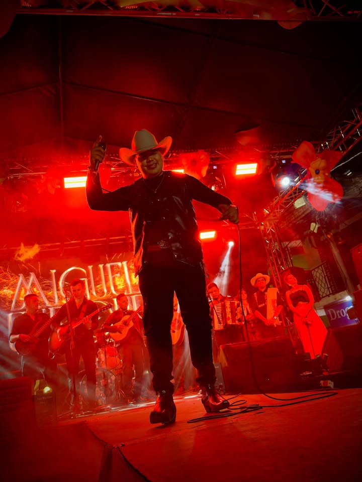 Así se vivió nuestro paso por Oporapa, Huila. ¡Qué energía tan bonita! Gracias a todos los que hicieron parte de esta gran noche. Esto apenas comienza… 💥🔥 #Gira2025 #DesdeElHuilaPaElMundo