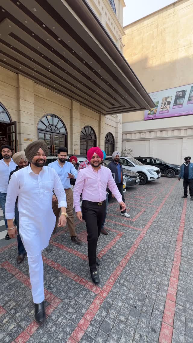 Bulekhe kdne Nu Tyar Rehne 🚀
@navgillmusic_ @jasmeenakhtarofficial @gillmalkitproduction
Congratulations Chote for new Journey waheguru supne poore karange 🙏🏻❤️