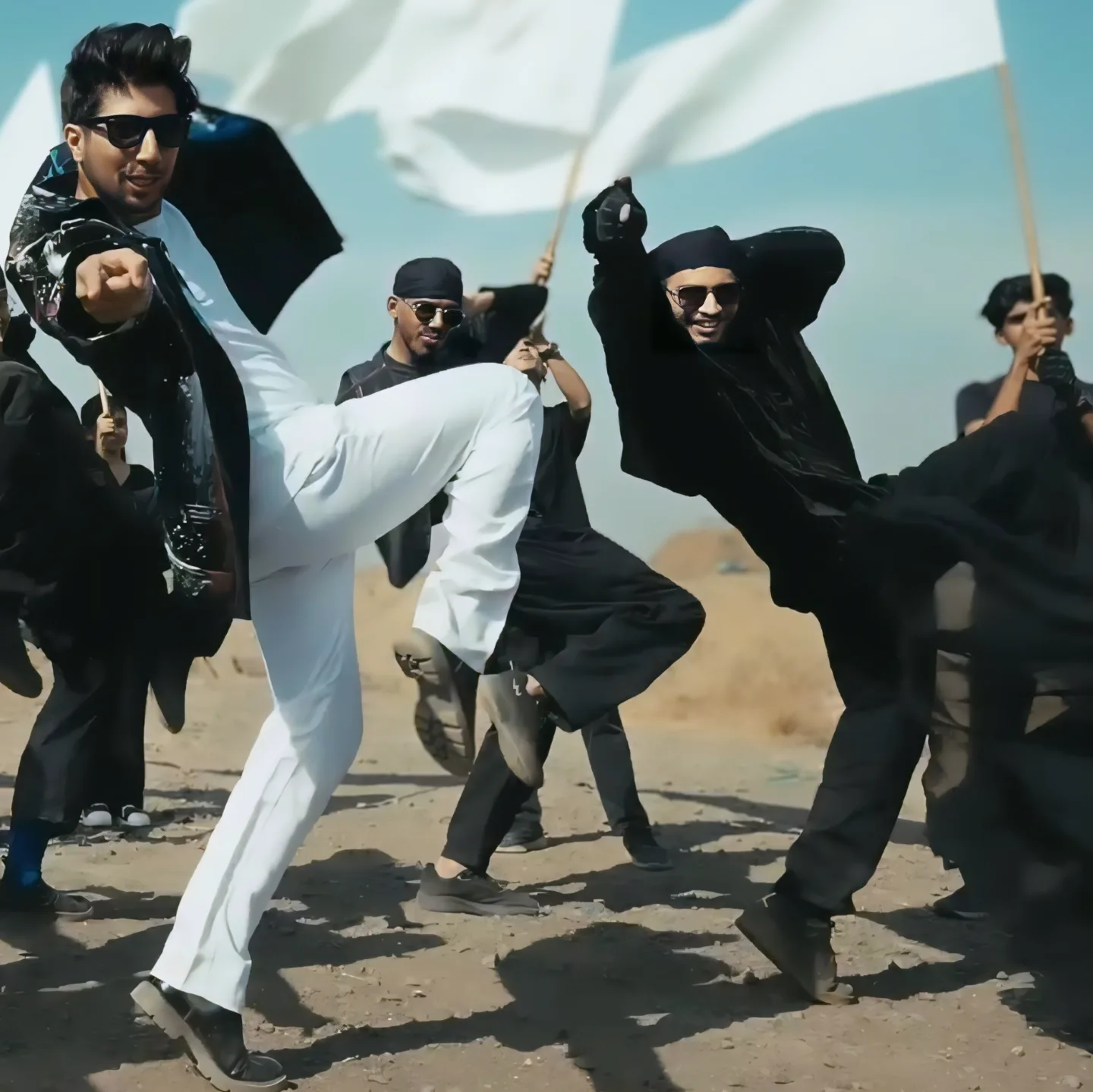 JUST A GLIMPSE, FROM THE WORLD OF 𝐄𝐒𝐇𝐐𝐀𝐌 🤩🤩
🎵 :- ESHQAM BY @officialidrizsanie
WITH :- @darshan_mandaliya
#Eshgam #PersianSong #IndiaToGreece #GlobalCollab #dumdaartakeover #dumhaidikhadiya #deveshmathur #munnamathur #unstoppable #reels #music #song #entertainment