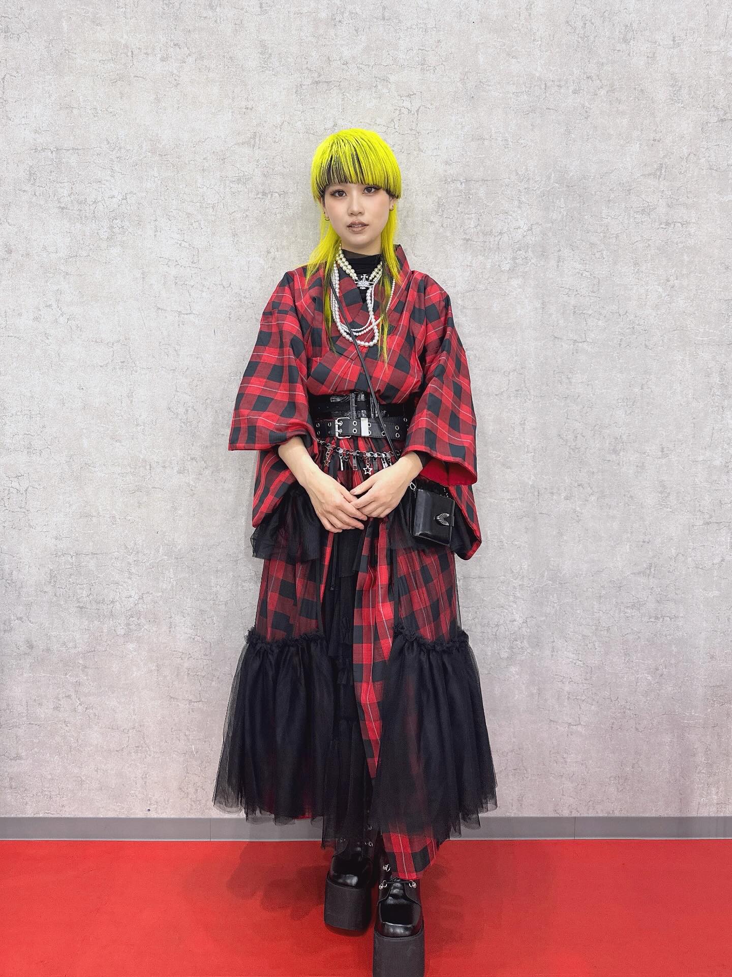 スタッフみんなで浴衣祭り👘
今年は去年と同じ浴衣を違うアレンジにしたよ🐺⛓️
#浴衣祭り#姫路美容室#東京美容室#着付け#ヘアメイク