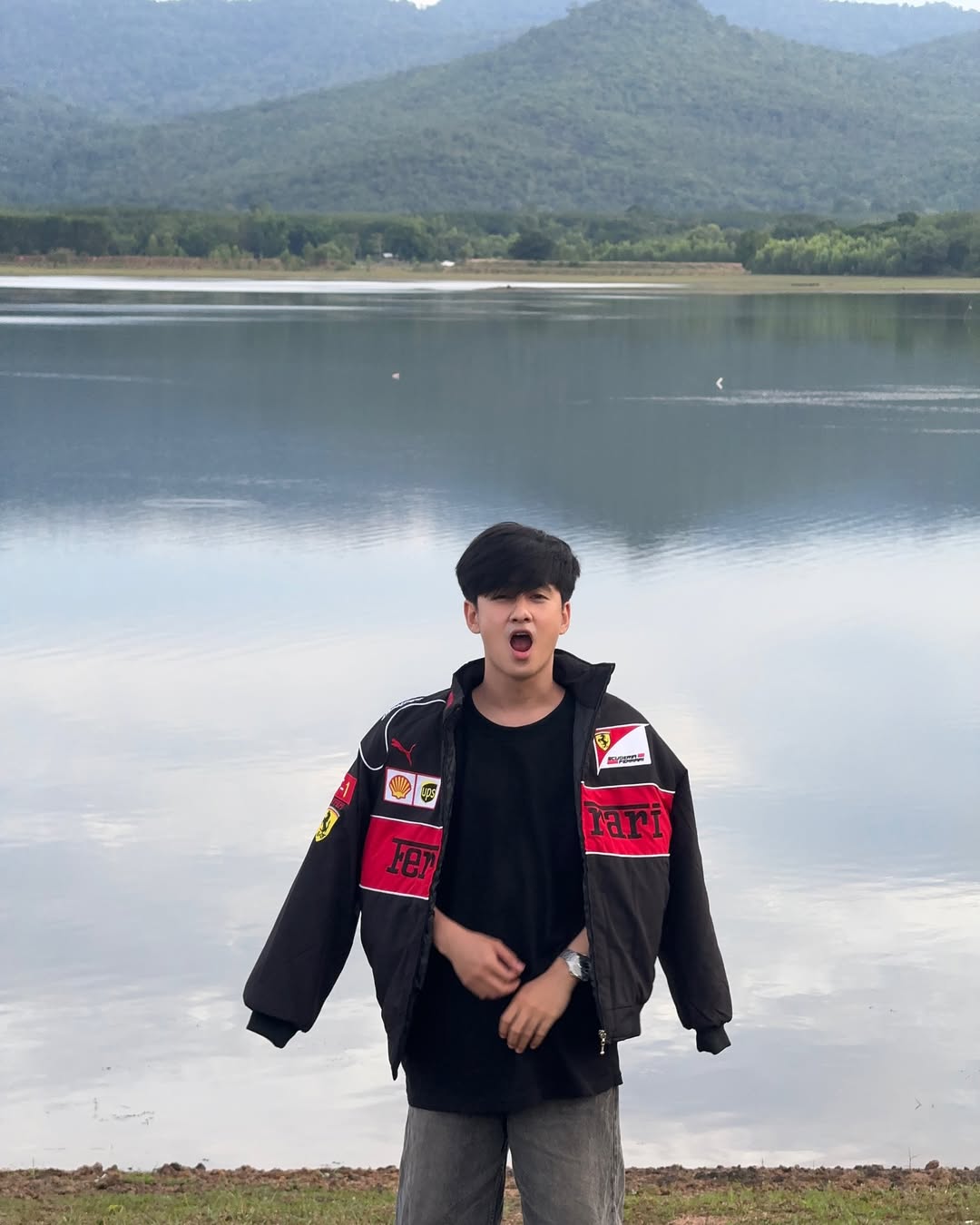 🏎️ #พิกัดเสื้อเท่ๆ @applause_thailand