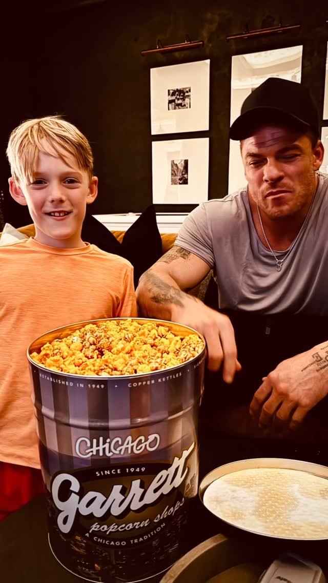 We decided to make it national bring your kids to work and beat them up in public week!
Pro tip: lure them with candy and warm hugs then jump them when they least expect it. @catritchson told me to say that. Pretty much verbatim. She’s nuts!