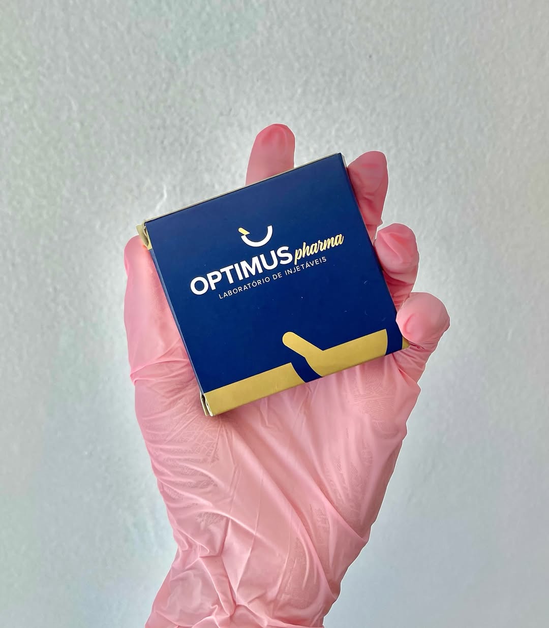 Já pensou em revitalizar e nutrir sua pele, trazer um aspecto mais jovial, melhorar a elasticidade e hidratar profundamente com apenas um produto? Esse é o procedimento Skinbooster, e ele faz tudo isso por você! Estamos com promoção válida para esse procedimento!! Envie para alguém vir fazer com você! 😉