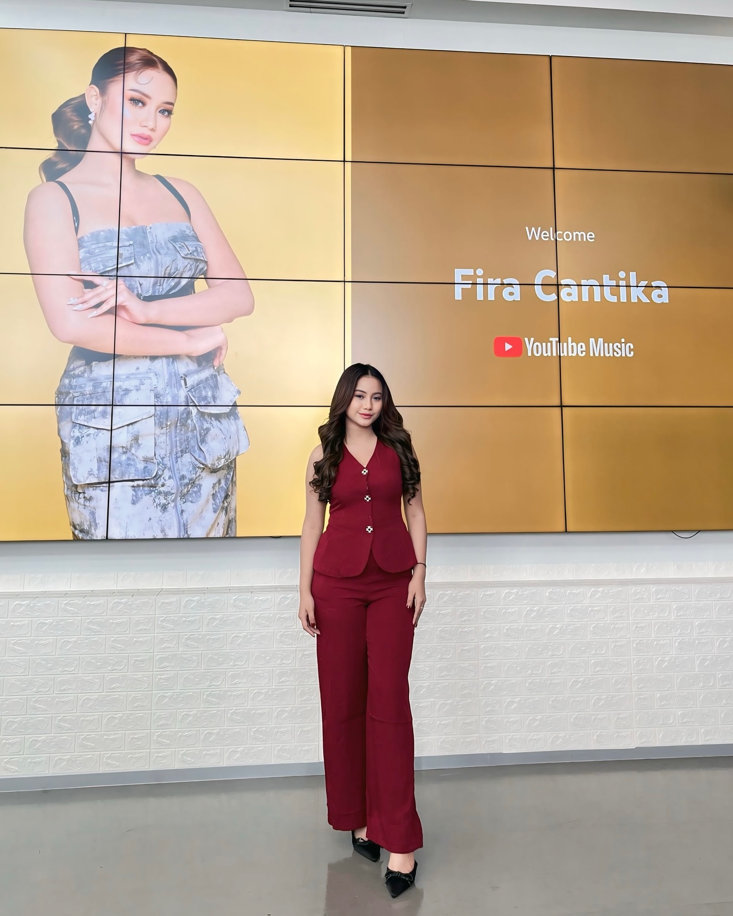 Seruu dan Happy banget hari ini bisa main ke kantor @youtubeindonesia ‼️😍
#youtube #youtubeindonesia #seru #happy #youtubemusic