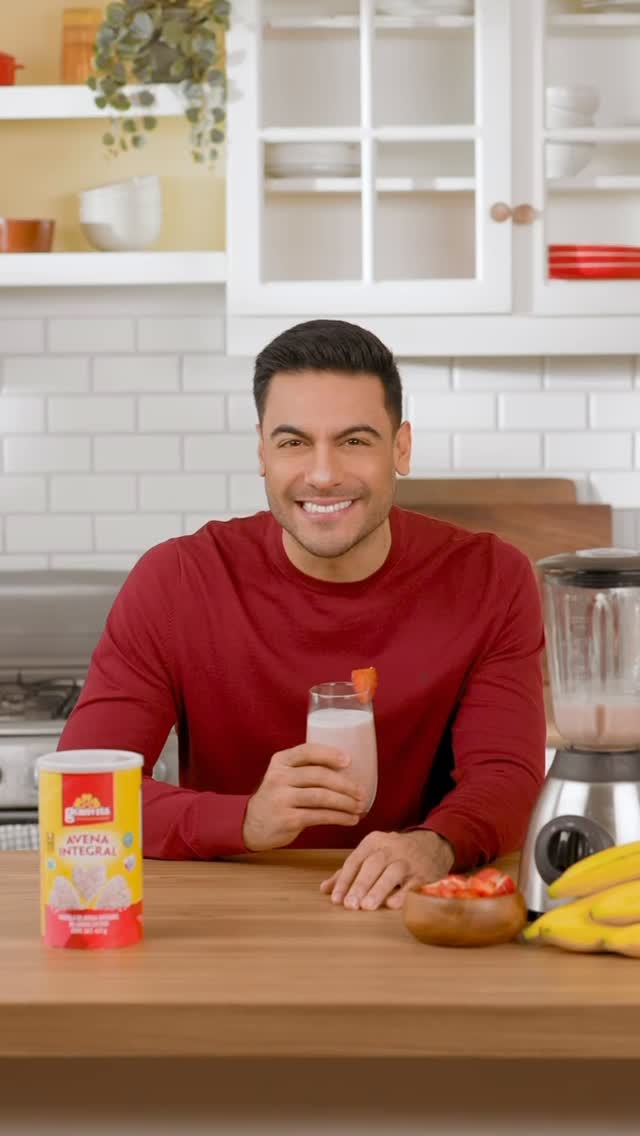 Para mí, cada mañana es una oportunidad de recargarme. Y no hay mejor forma que con un licuado de avena @granvitamx el equilibrio perfecto entre sabor y nutrición. Es mi opción favorita para iniciar el día con la mejor energía y sin complicaciones. ¡A darle! ✨ #Granvita #MiMomentoSaludable #ElijoGranvita