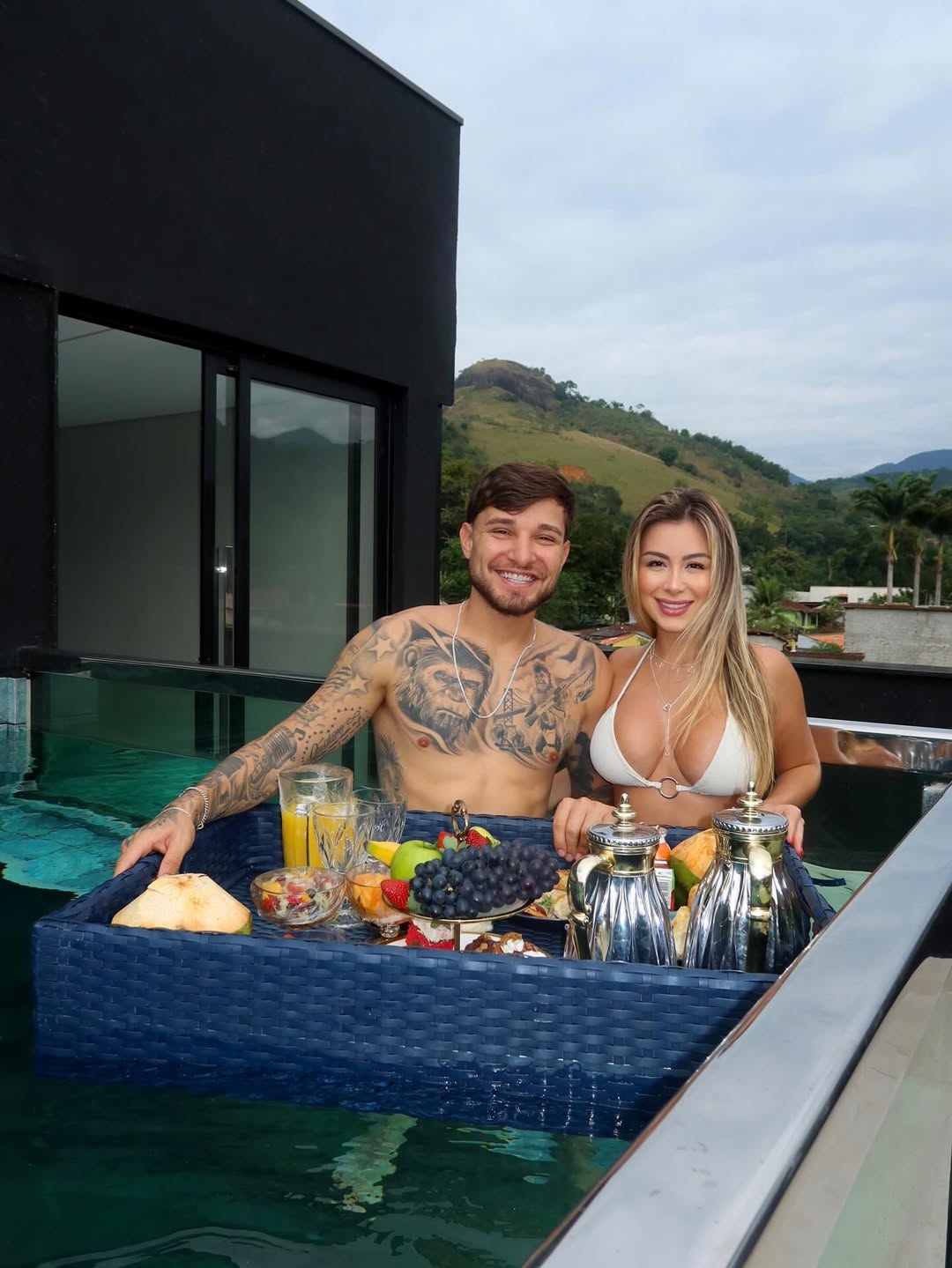 Um bom dia de respeito ❤️. Bora viver mais um diazão com a gente aqui? 😻