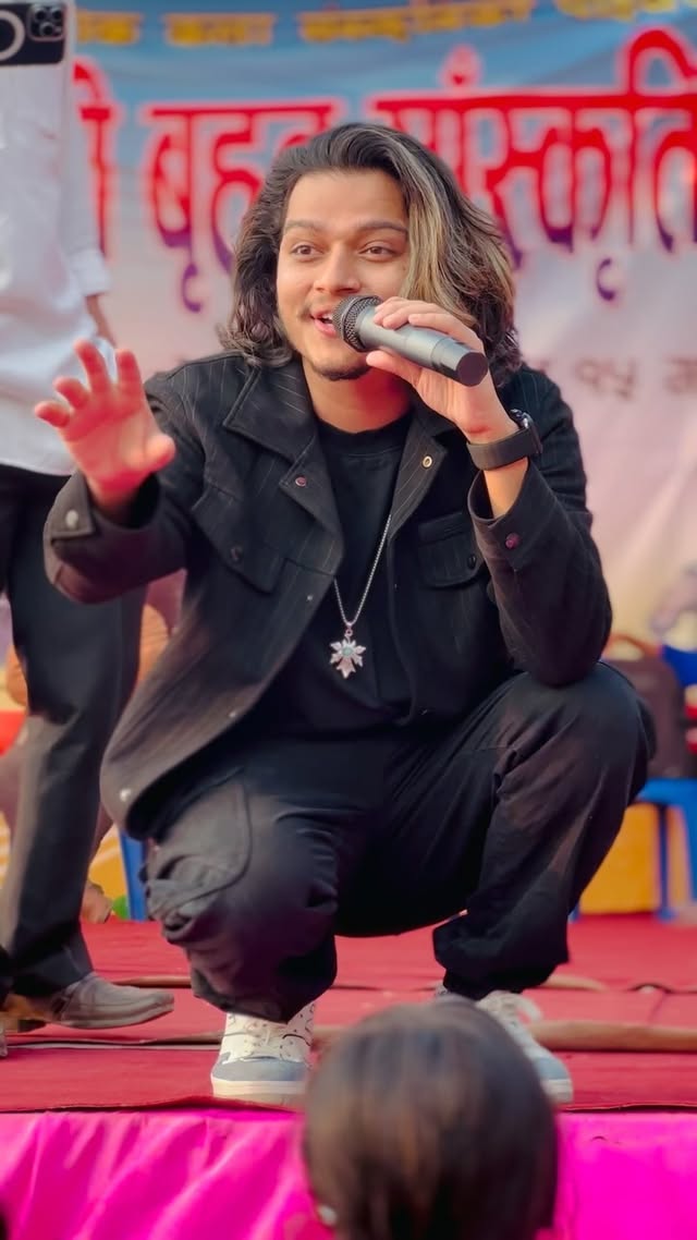 रोल्पामा बस्यौ अलक्कै..😎
.
.
.
.
.
.
#arjunsapkota
#reelsinstagram #PahadiSong #nepal🇳🇵 #trending #rolpa #trendingreels #concert #explore #fyp #reels #instagood #reelsvideo