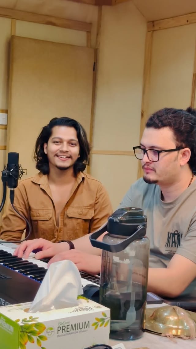 Special Video, Special Dosto key liye😍
.
.
Audio Detail :-
Song : “Baseu Alakkai”
Singer : Arjun Sapkota | Shanti Shree Pariyar
Lyricist : Santosh Sapkota
Music : Arjun Sapkota
Arranger : HBN Kismat
YouTube : Arjun Sapkota
.
.
.
#arjunsapkota
#reelsinstagram #PahadiSong #nepal🇳🇵 #trending #reelsfb #trendingreels #nepalisong #explore #kathmandu #uttarakhand #assam #gujrat #himanchal #pahadi #india #reels #instagood #reelsvideo #viral