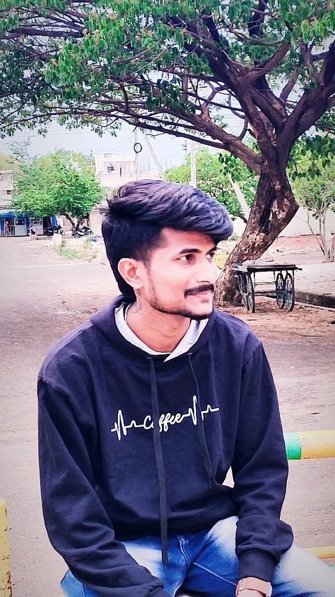 ಮಾವನ ಮಗಳಿಗೆ ಟ್ಯಾಗ್ ಮಾಡ್ರಿ...🤩❤️
@shivu.hugar.singer
#shivuhugar
#trendingreels
#trending
#trend
#viral
#viralvideos
#viralreels #viralinstagram
#reels #reelsinstagram
#instagram #instagood #instalike
#instadaily